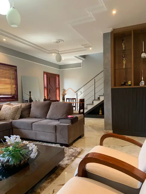 Foto 8 de Casa com 4 quartos à venda, 355m2 em Loteamento Morro Amarelo, Mogi Guacu - SP