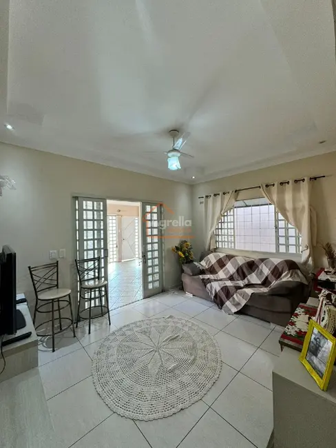 Foto 2 de Casa com 3 quartos à venda, 151m2 em Parque dos Eucaliptos II, Mogi Guacu - SP