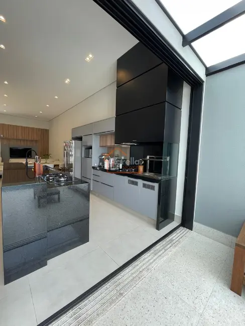 Foto 4 de Casa de Condomínio com 3 quartos à venda, 196m2 em Mogi Mirim - SP