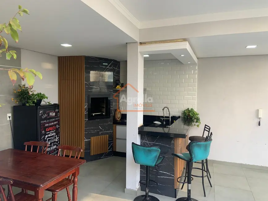 Foto 3 de Casa com 3 quartos à venda, 200m2 em Chácara do Ouro, Mogi Guacu - SP