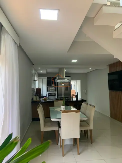 Foto 5 de Casa com 3 quartos à venda, 200m2 em Chácara do Ouro, Mogi Guacu - SP