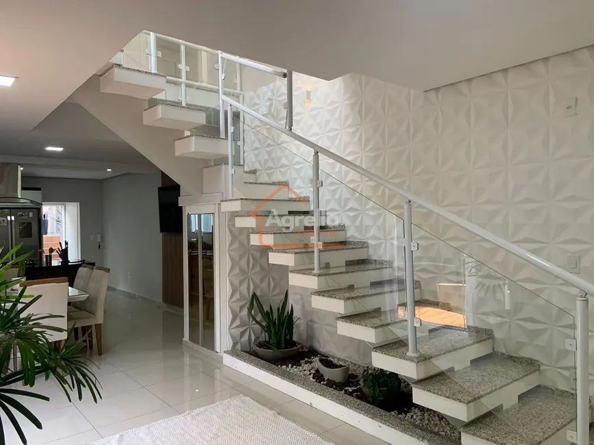 Foto 9 de Casa com 3 quartos à venda, 200m2 em Chácara do Ouro, Mogi Guacu - SP