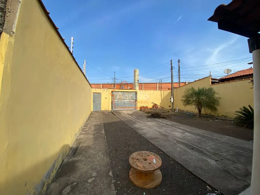 Foto 3 de Casa com 3 quartos à venda, 100m2 em Vila Santa Luzia, Mogi Mirim - SP