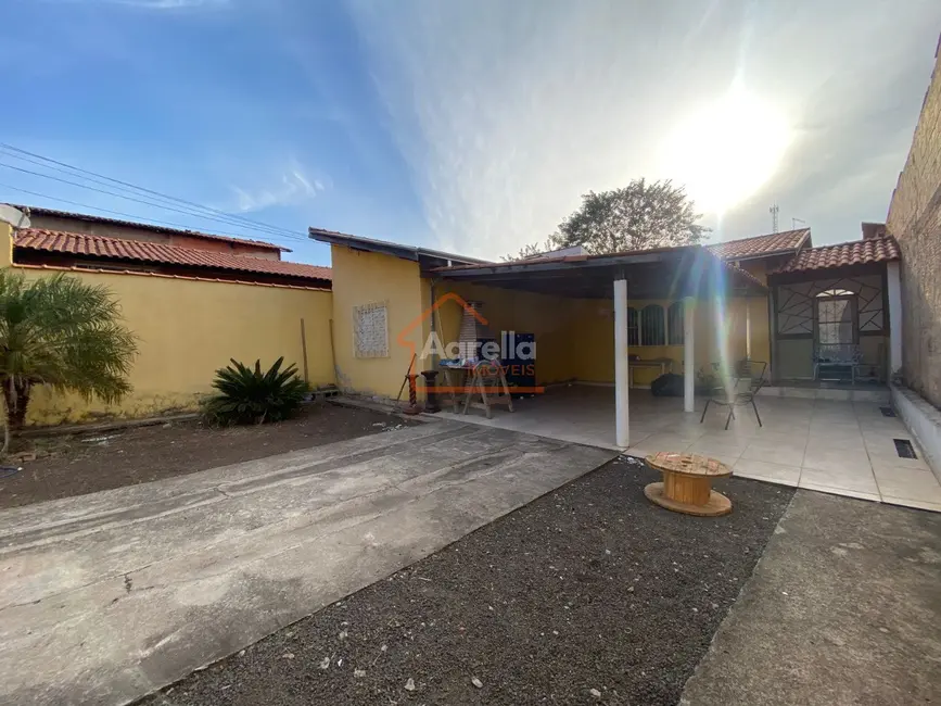 Foto 1 de Casa com 3 quartos à venda, 100m2 em Vila Santa Luzia, Mogi Mirim - SP