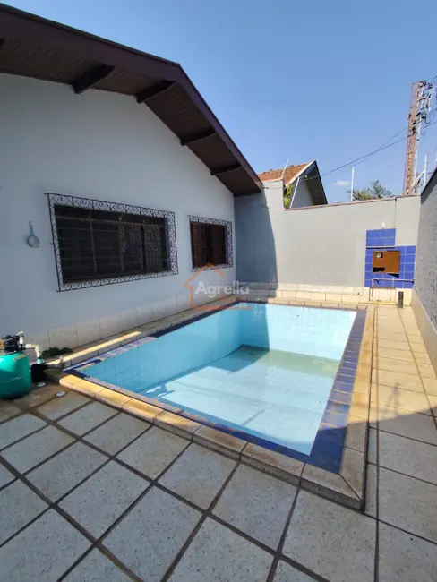 Foto 1 de Casa com 3 quartos à venda, 244m2 em Centro, Mogi Mirim - SP
