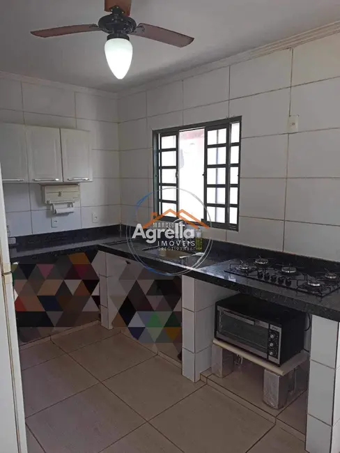 Foto 1 de Casa com 3 quartos à venda, 85m2 em Jardim Chaparral II, Mogi Guacu - SP