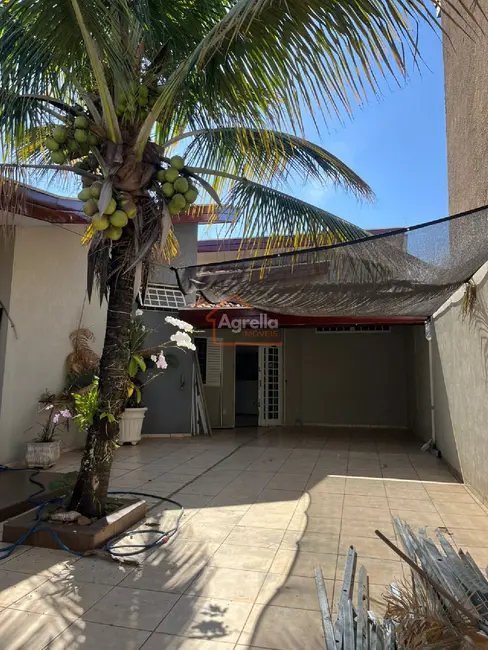Foto 1 de Casa com 2 quartos à venda, 150m2 em Mogi Guacu - SP