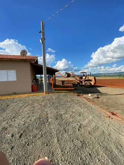 Sítio / Rancho com 2 quartos à venda, 200m2 em Área Rural de Itapira, Itapira - SP - imagem 8 Foto 8 de Sítio / Rancho com 2 quartos à venda, 200m2 em Área Rural de Itapira, Itapira - SP