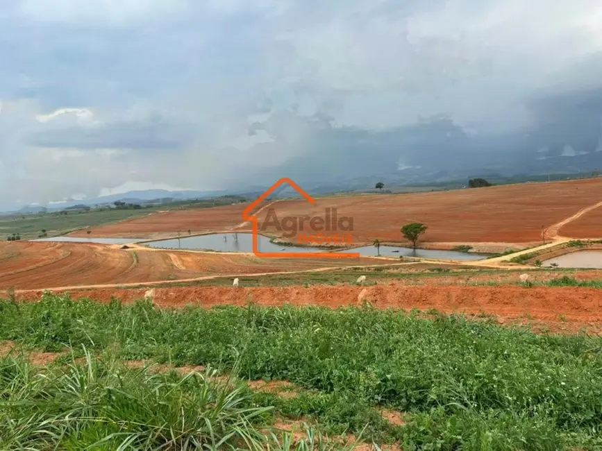 Foto 1 de Sítio / Rancho com 2 quartos à venda, 200m2 em Área Rural de Itapira, Itapira - SP