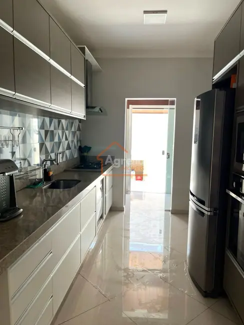 Foto 5 de Casa com 3 quartos à venda, 160m2 em Jardim Guaçuano, Mogi Guacu - SP