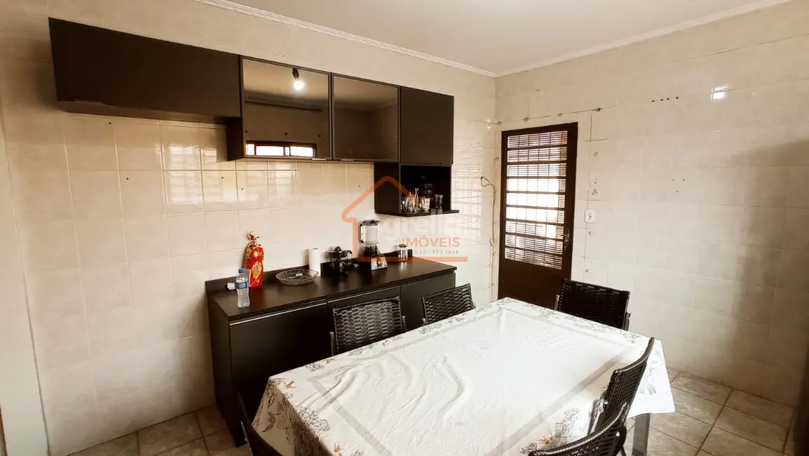 Foto 6 de Casa com 2 quartos à venda, 117m2 em Jardim Panorama, Mogi Mirim - SP