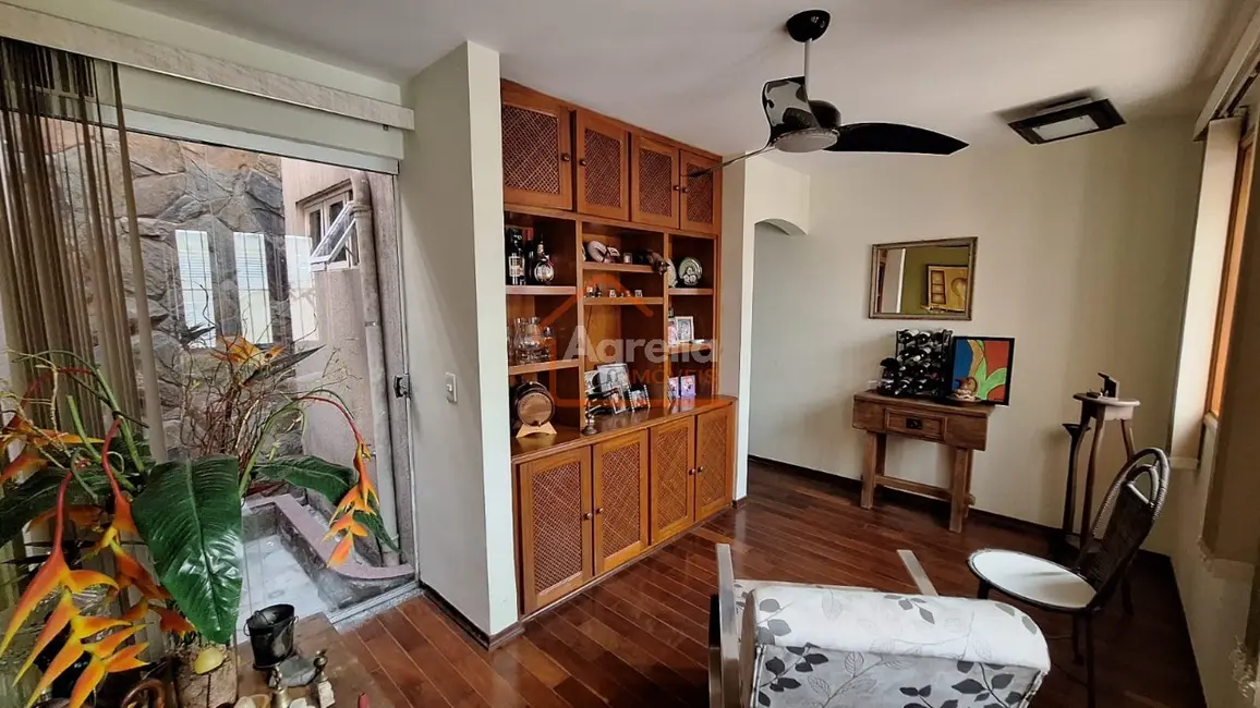 Foto 3 de Casa com 3 quartos à venda, 170m2 em Mogi Mirim - SP