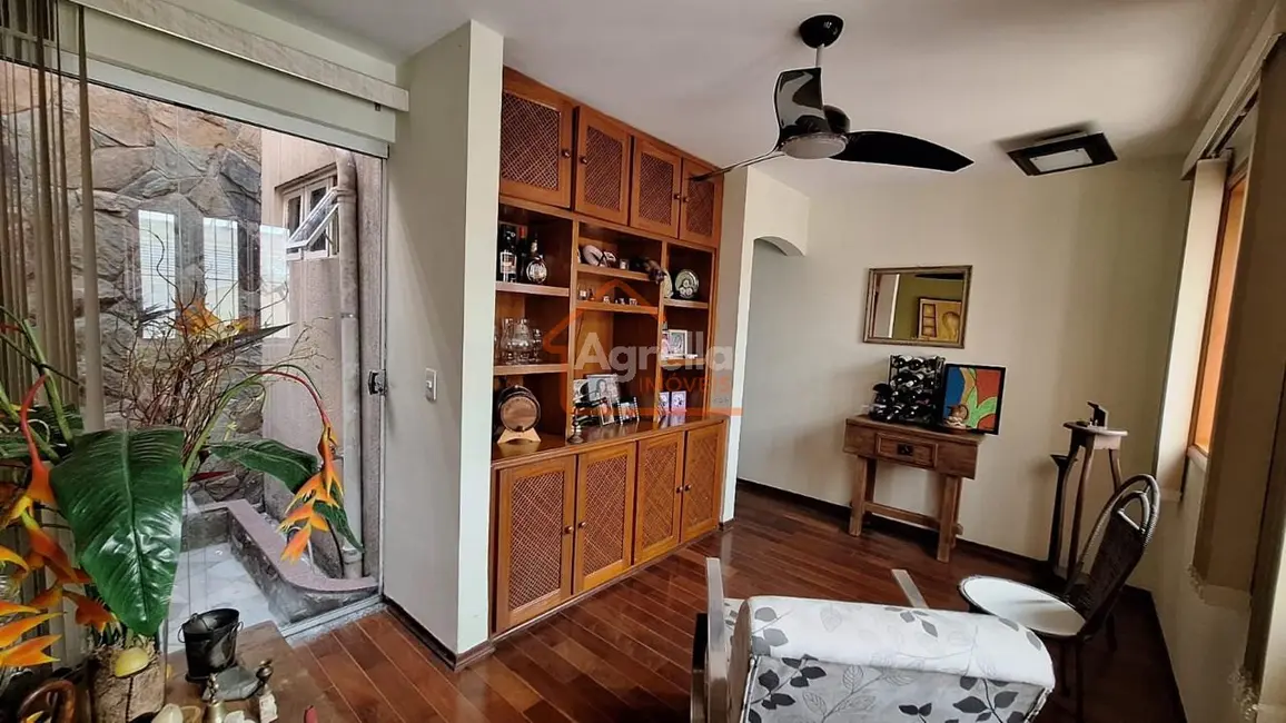 Foto 1 de Casa com 3 quartos à venda, 170m2 em Mogi Mirim - SP