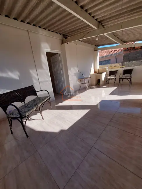 Casa com 3 quartos à venda, 142m2 em Santa Cruz, Mogi Mirim - SP - imagem 6 Foto 6 de Casa com 3 quartos à venda, 142m2 em Santa Cruz, Mogi Mirim - SP