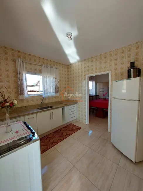 Casa com 3 quartos à venda, 142m2 em Santa Cruz, Mogi Mirim - SP - imagem 3 Foto 3 de Casa com 3 quartos à venda, 142m2 em Santa Cruz, Mogi Mirim - SP