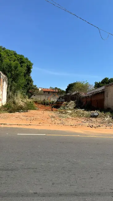 Foto 1 de Terreno / Lote à venda, 728m2 em Tucura, Mogi Mirim - SP