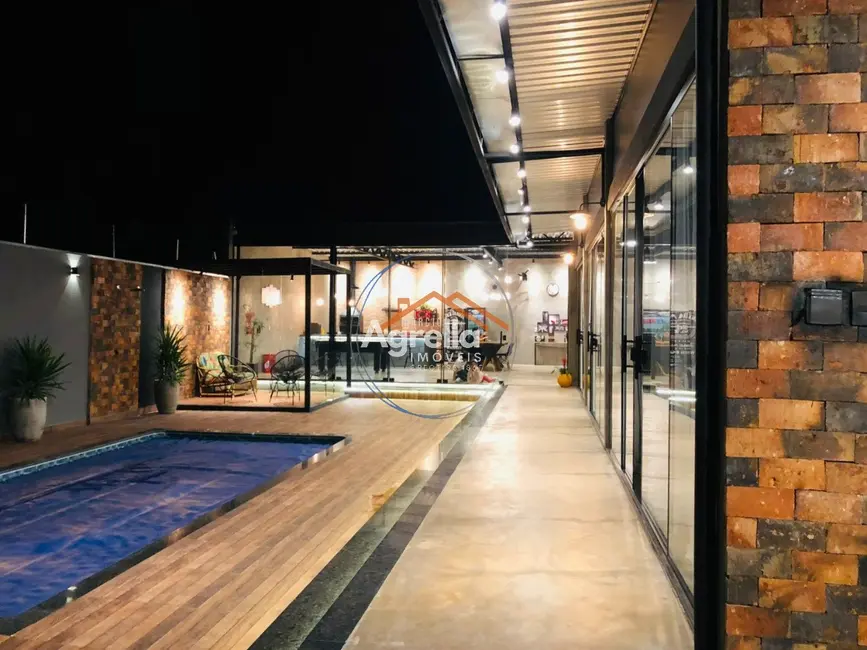 Foto 1 de Chácara com 3 quartos à venda, 350m2 em Mogi Mirim - SP