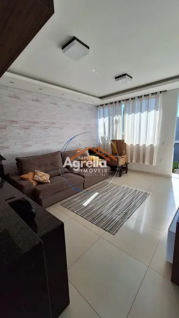 Foto 5 de Casa com 2 quartos à venda, 165m2 em Mogi Mirim - SP