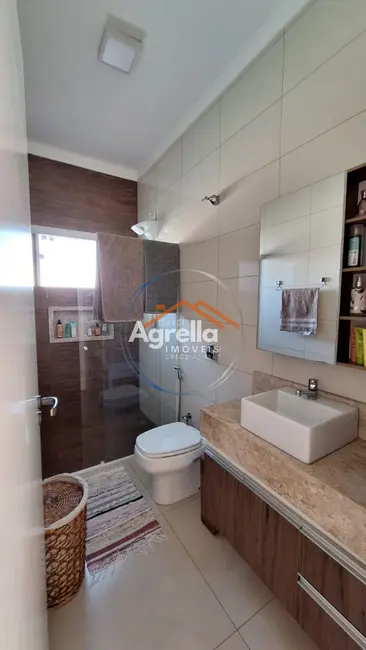 Foto 8 de Casa com 2 quartos à venda, 165m2 em Mogi Mirim - SP