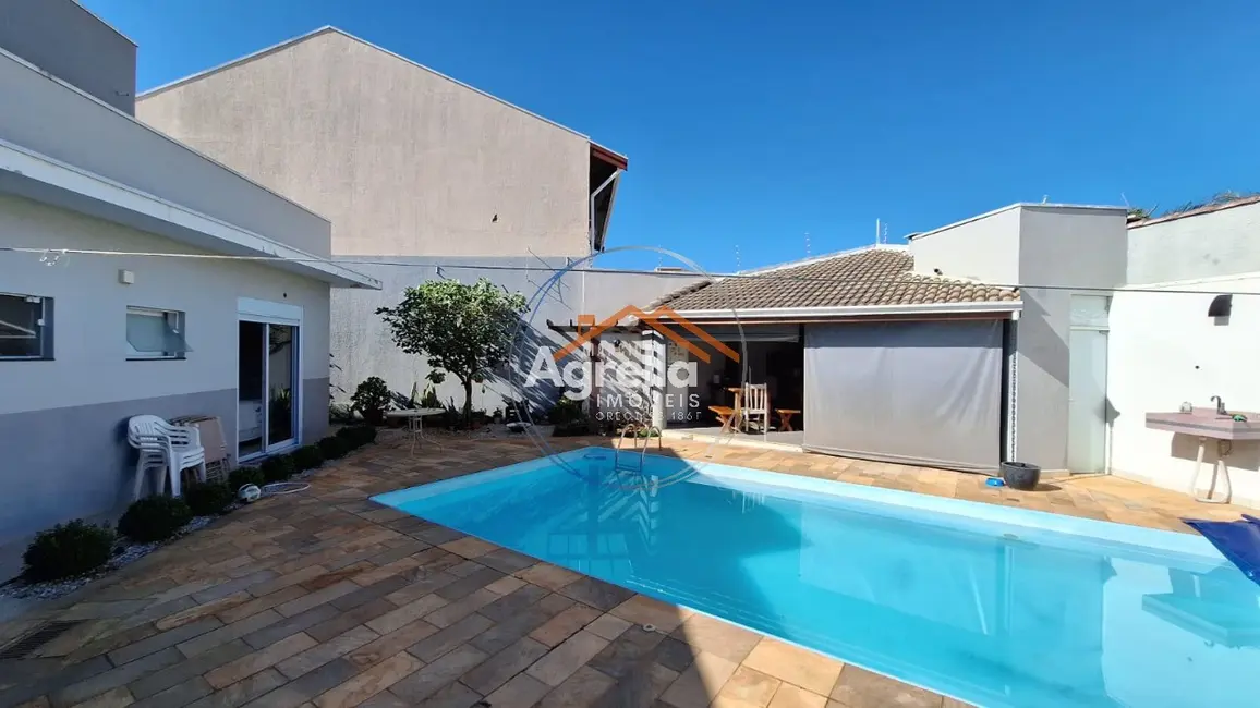 Foto 2 de Casa com 2 quartos à venda, 165m2 em Mogi Mirim - SP