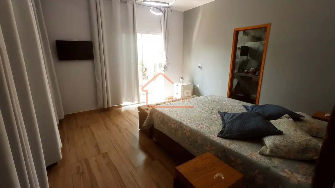 Foto 8 de Casa com 3 quartos à venda, 183m2 em Jardim Murayama, Mogi Mirim - SP