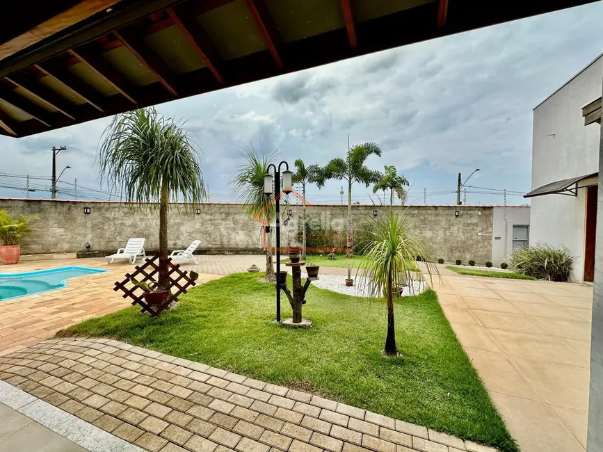 Foto 2 de Casa com 1 quarto à venda, 194m2 em Jardim Patrícia, Mogi Mirim - SP