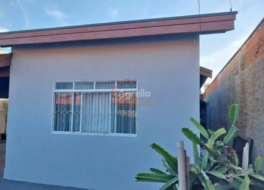 Foto 1 de Casa com 4 quartos à venda, 114m2 em Mogi Guacu - SP