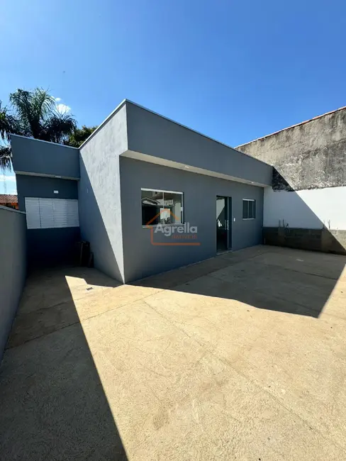 Foto 1 de Casa com 2 quartos à venda, 55m2 em Jardim Itamaraty, Mogi Guacu - SP