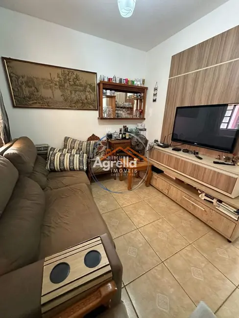 Foto 9 de Chácara com 2 quartos à venda, 150m2 em Chácaras Sol Nascente, Mogi Mirim - SP