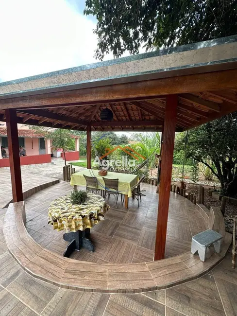 Foto 2 de Chácara com 2 quartos à venda, 150m2 em Chácaras Sol Nascente, Mogi Mirim - SP