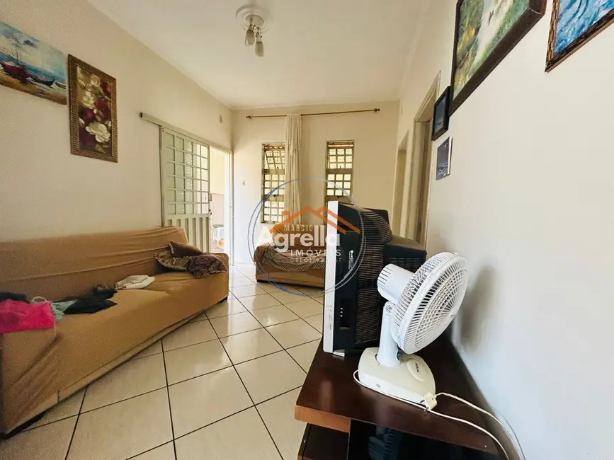 Casa com 3 quartos à venda, 150m2 em Vila Paraíso, Mogi Guacu - SP - imagem 3 Foto 3 de Casa com 3 quartos à venda, 150m2 em Vila Paraíso, Mogi Guacu - SP