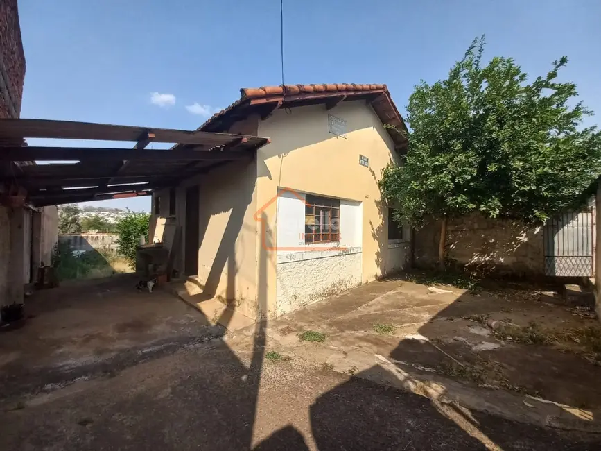 Foto 1 de Casa com 1 quarto à venda, 50m2 em Jardim Bi-Centenário, Mogi Mirim - SP