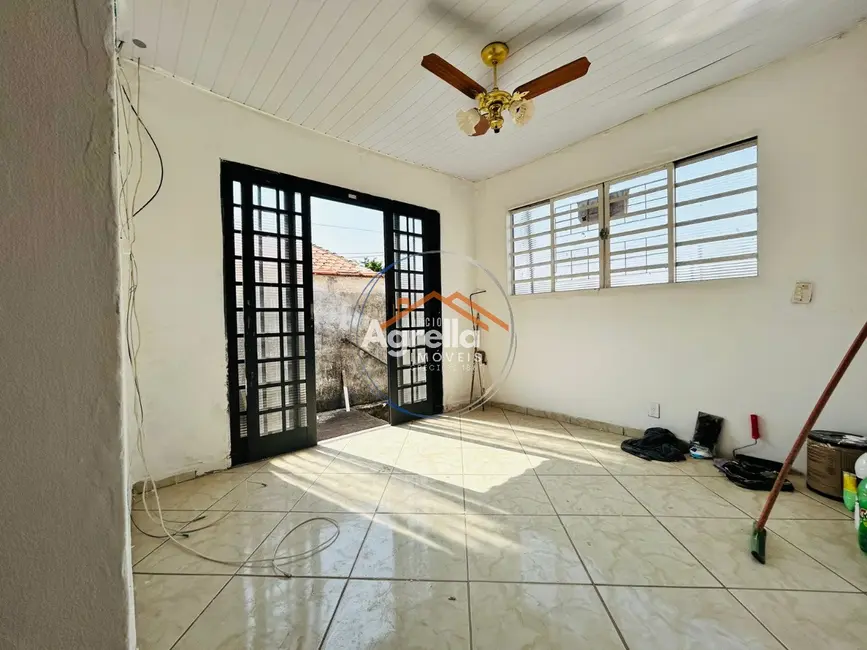 Foto 1 de Casa com 2 quartos à venda, 66m2 em Mogi Mirim - SP