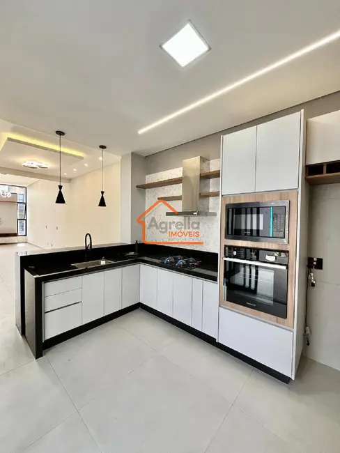 Foto 3 de Casa de Condomínio com 3 quartos à venda, 120m2 em Mogi Mirim - SP