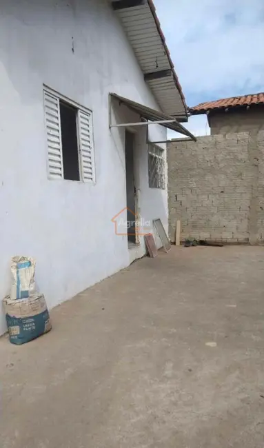 Casa com 3 quartos à venda, 73m2 em Loteamento Linda Chaib, Mogi Mirim - SP - imagem 1 Foto 1 de Casa com 3 quartos à venda, 73m2 em Loteamento Linda Chaib, Mogi Mirim - SP