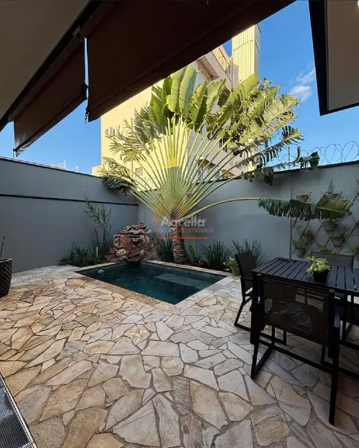 Foto 3 de Casa de Condomínio com 3 quartos à venda, 298m2 em Mogi Mirim - SP