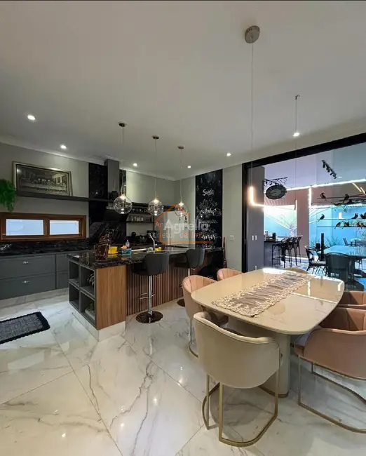 Foto 2 de Casa de Condomínio com 3 quartos à venda, 298m2 em Mogi Mirim - SP