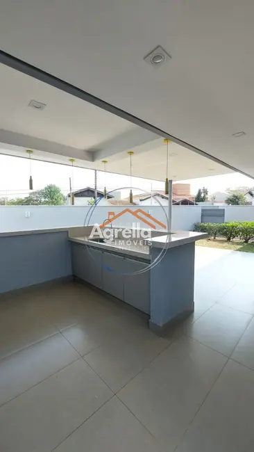 Foto 3 de Casa com 3 quartos à venda, 242m2 em Jardim Brasília, Mogi Mirim - SP