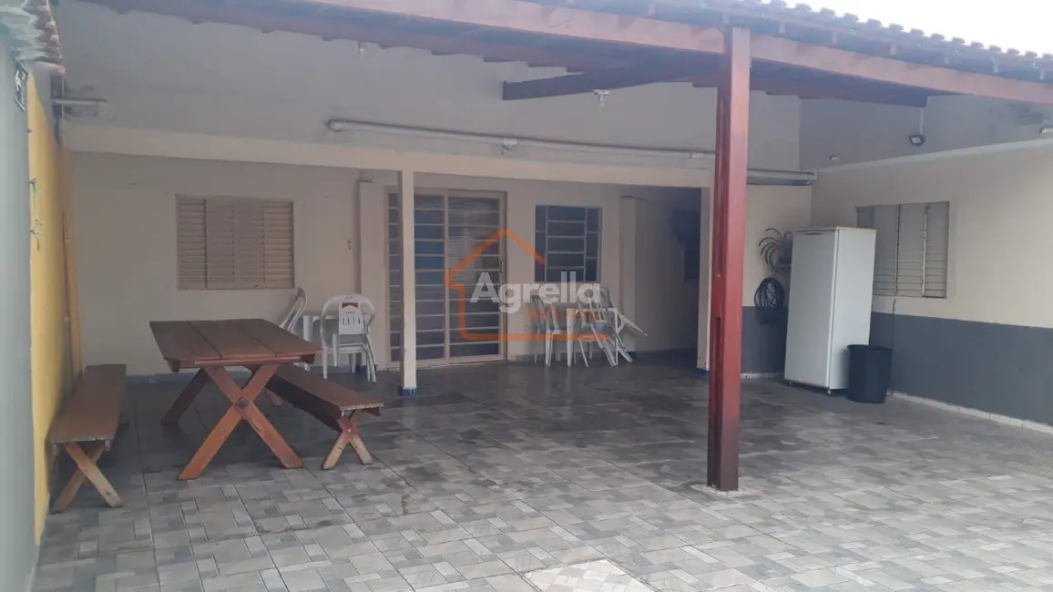 Foto 2 de Chácara com 2 quartos à venda, 130m2 em Parque das Laranjeiras, Mogi Mirim - SP