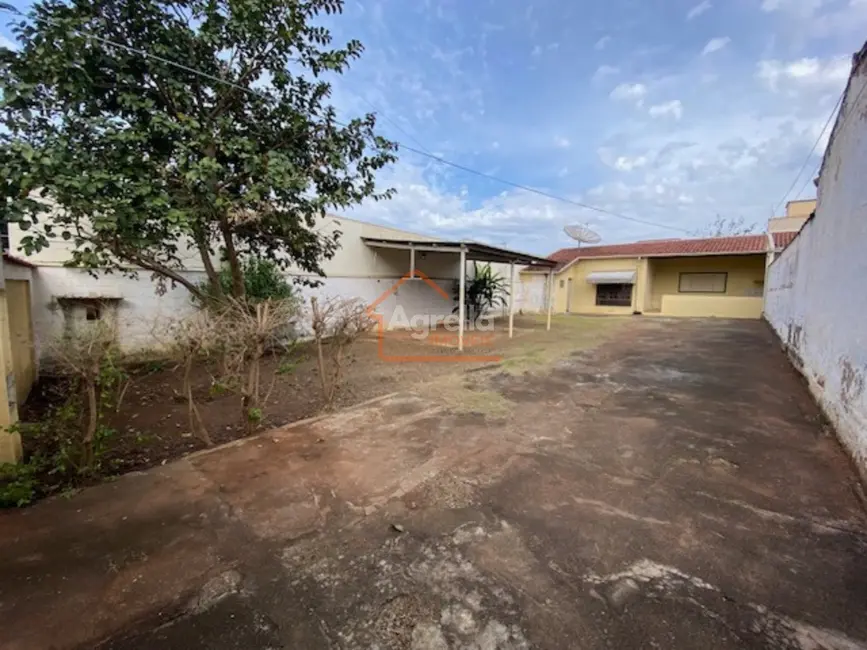 Foto 2 de Casa com 1 quarto à venda, 58m2 em Tucura, Mogi Mirim - SP