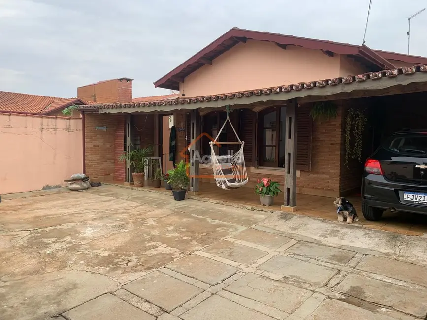 Foto 1 de Casa com 3 quartos à venda, 182m2 em Santa Cruz, Mogi Mirim - SP