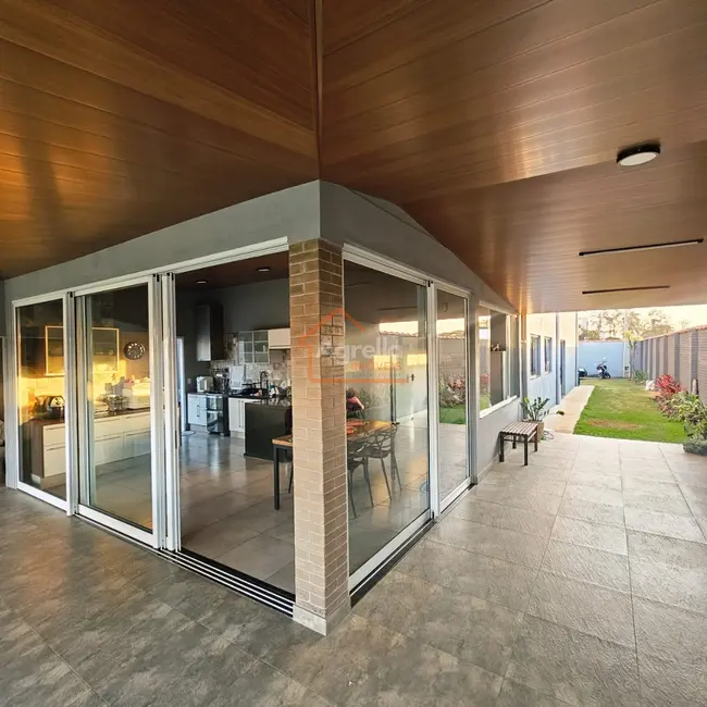 Foto 1 de Casa com 4 quartos à venda, 340m2 em Mogi Mirim - SP