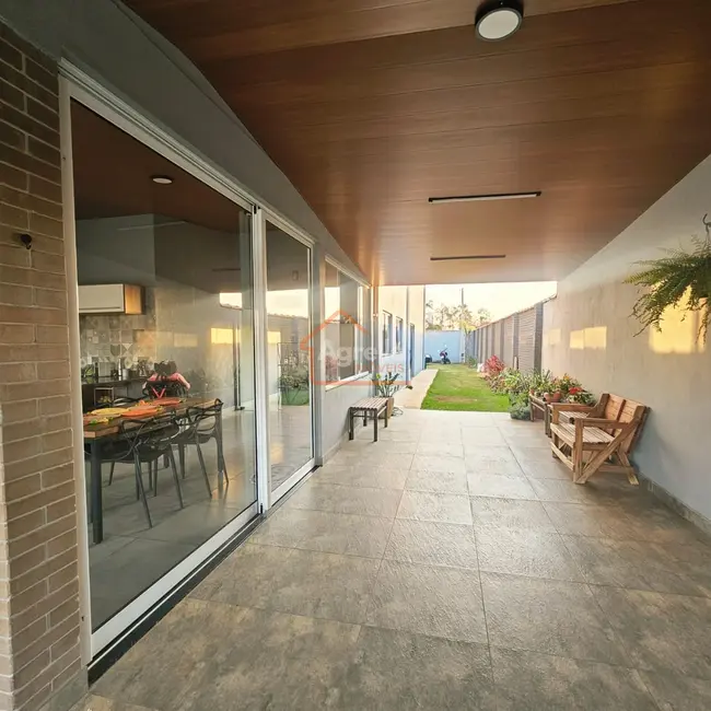 Foto 4 de Casa com 4 quartos à venda, 340m2 em Mogi Mirim - SP