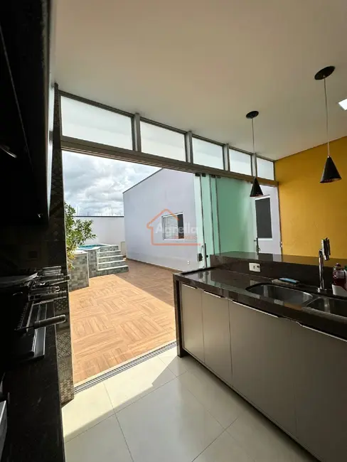 Foto 6 de Casa de Condomínio com 3 quartos à venda, 190m2 em Estiva Gerbi - SP
