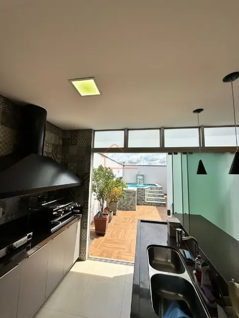 Foto 7 de Casa de Condomínio com 3 quartos à venda, 190m2 em Estiva Gerbi - SP