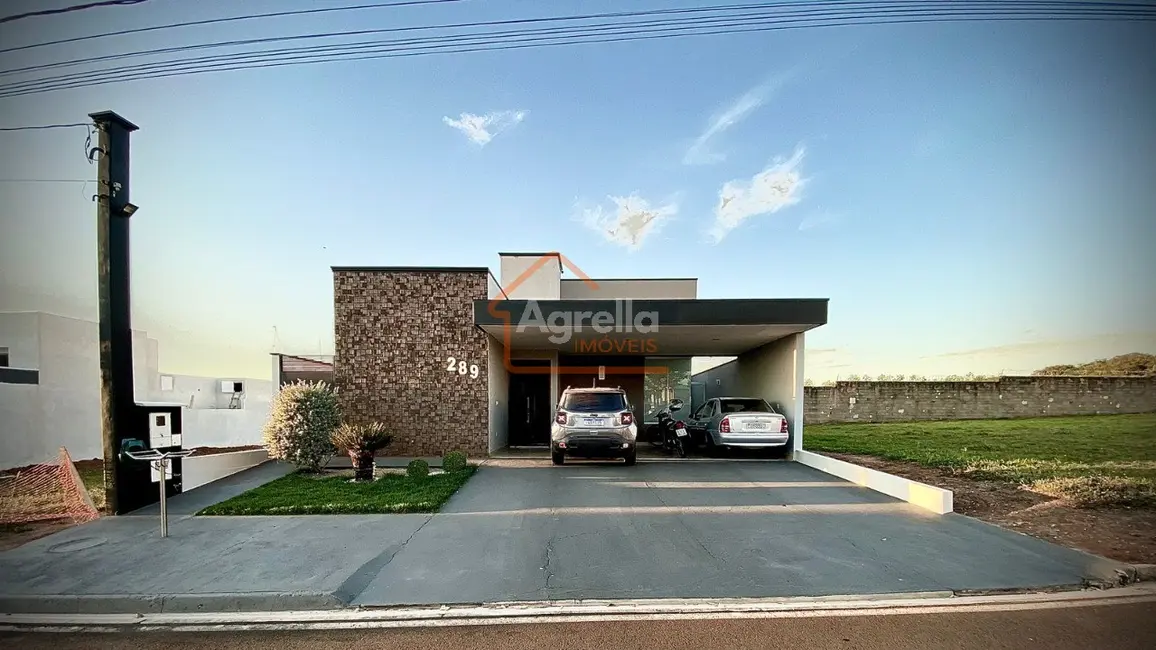 Foto 1 de Casa de Condomínio com 3 quartos à venda, 190m2 em Estiva Gerbi - SP