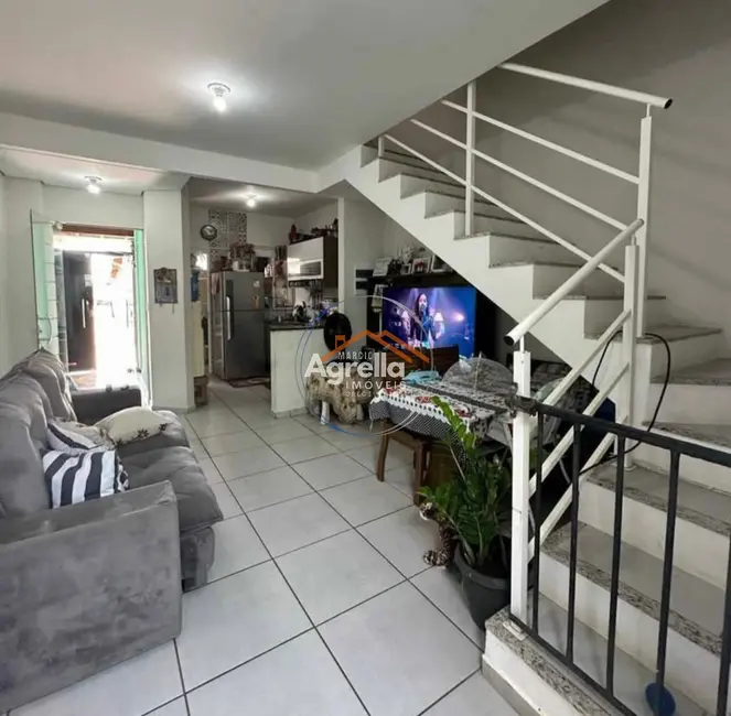 Foto 2 de Casa com 2 quartos à venda, 52m2 em Mogi Guacu - SP