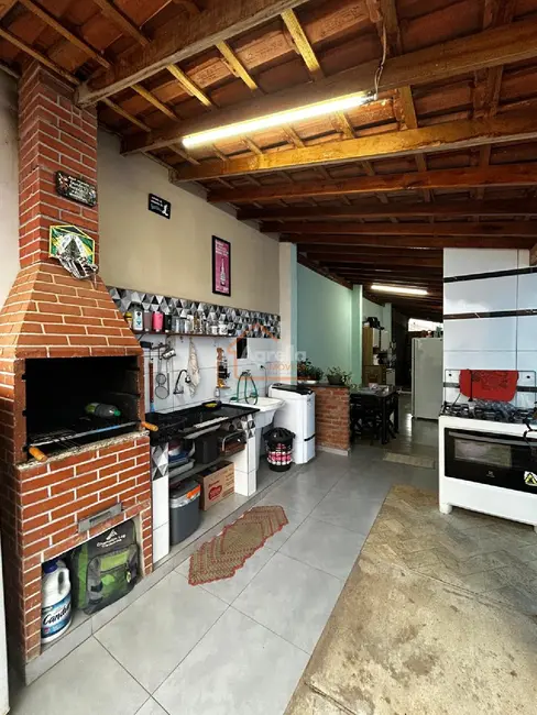 Foto 1 de Casa com 2 quartos à venda, 100m2 em Mogi Guacu - SP