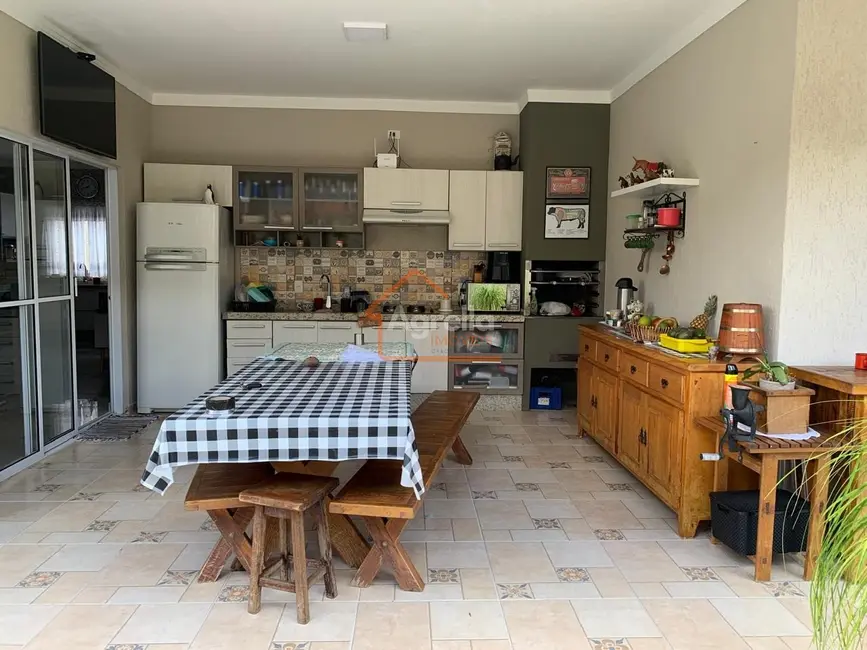 Casa com 3 quartos à venda, 183m2 em Jardim Murayama, Mogi Mirim - SP - imagem 7 Foto 7 de Casa com 3 quartos à venda, 183m2 em Jardim Murayama, Mogi Mirim - SP