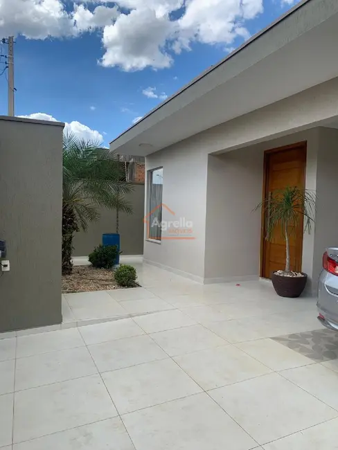 Casa com 3 quartos à venda, 183m2 em Jardim Murayama, Mogi Mirim - SP - imagem 1 Foto 1 de Casa com 3 quartos à venda, 183m2 em Jardim Murayama, Mogi Mirim - SP